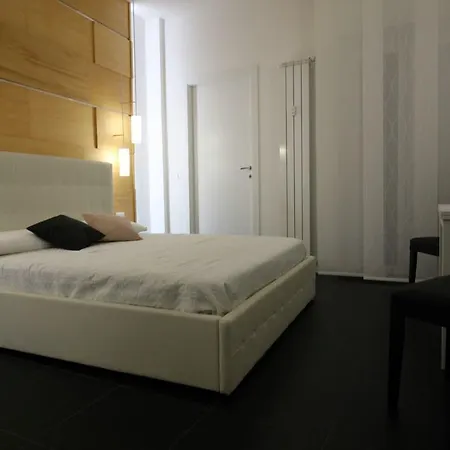 Navigli House * Milano